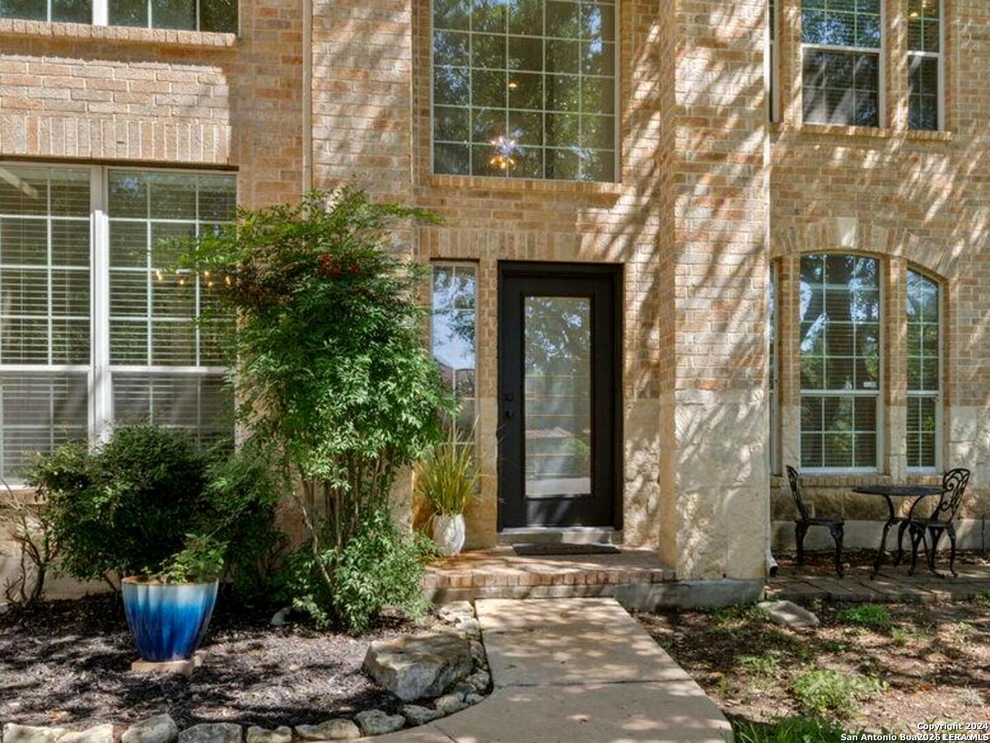 614 CYPRESS TRL