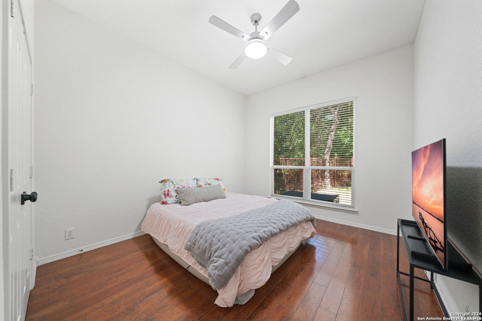 614 CYPRESS TRL