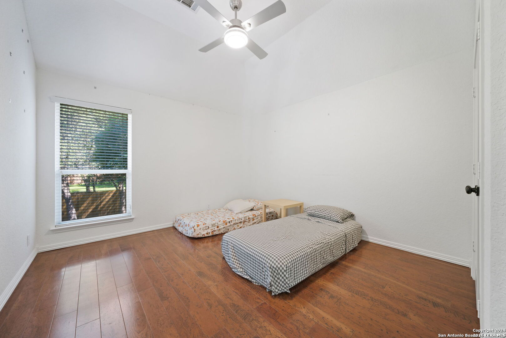 614 CYPRESS TRL