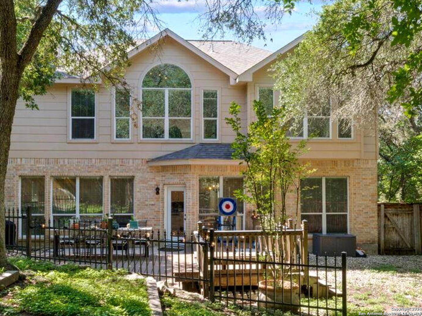 614 CYPRESS TRL