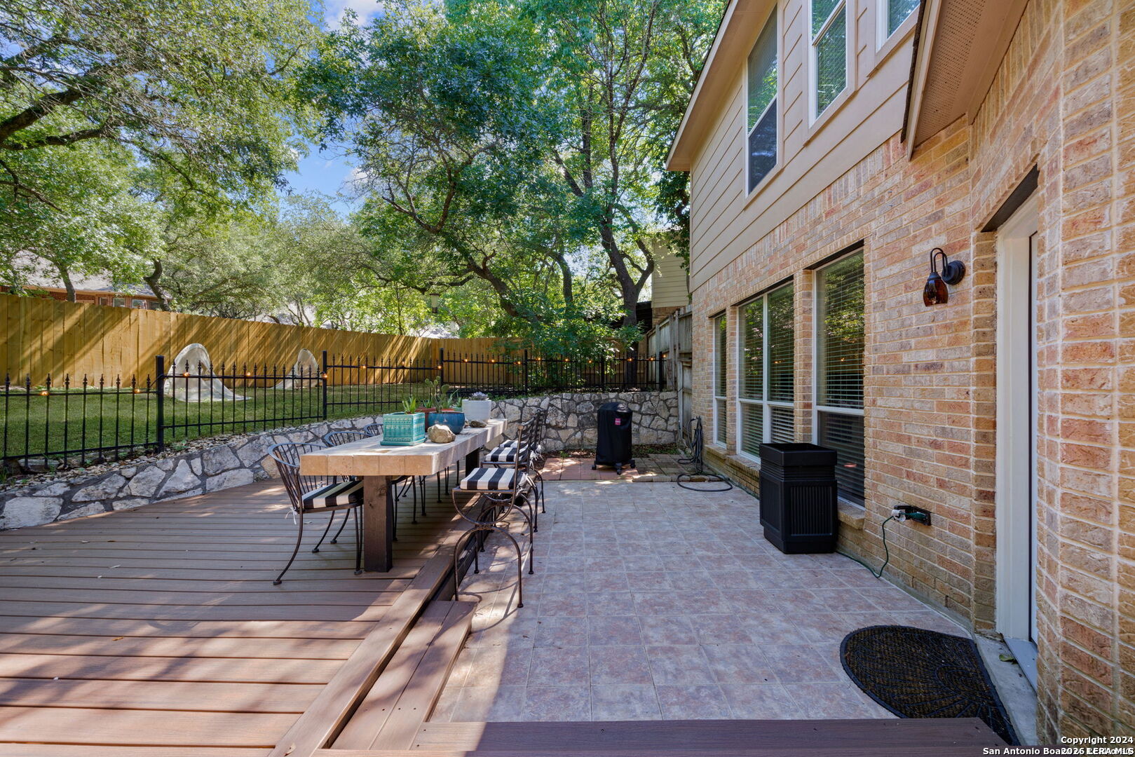 614 CYPRESS TRL