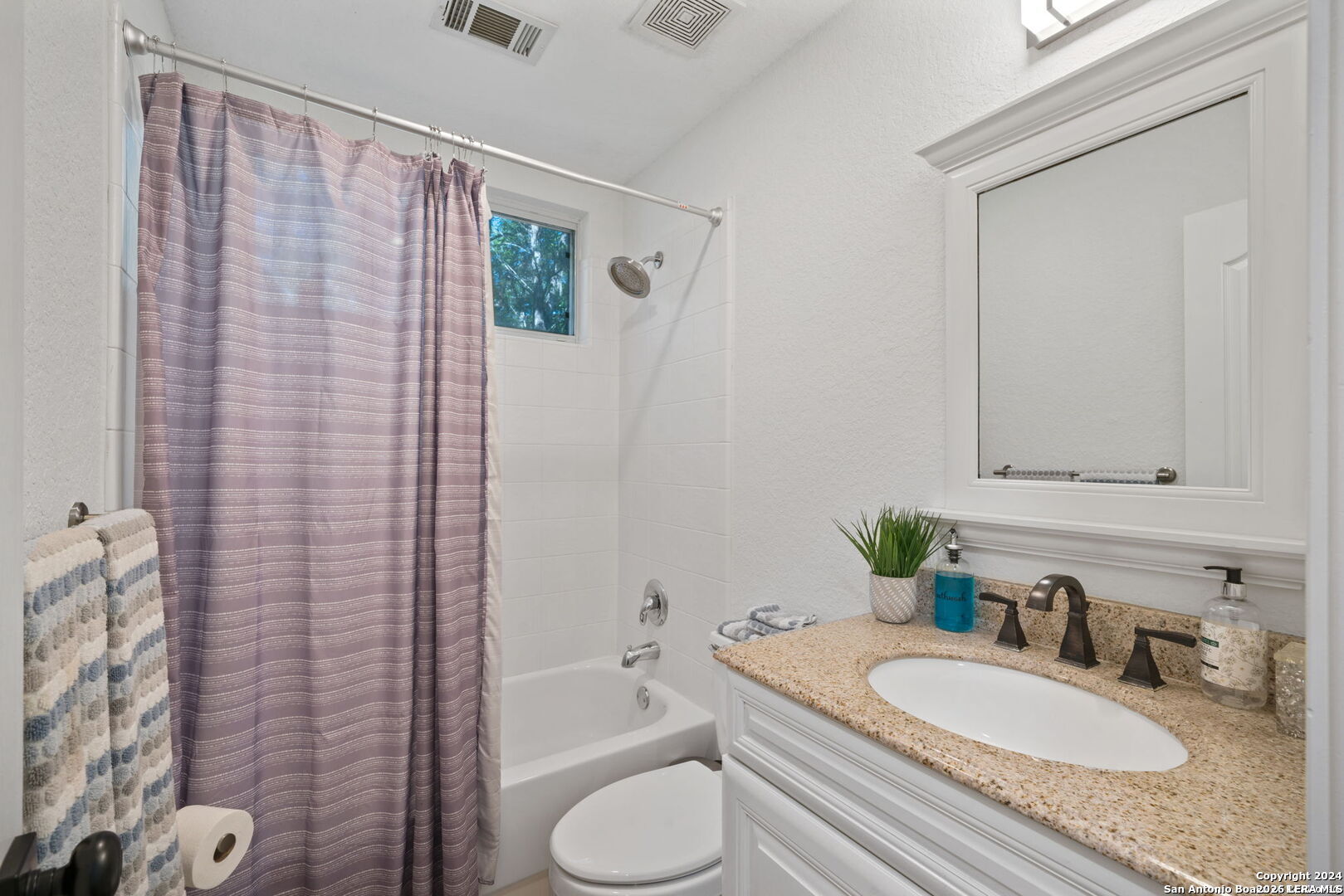 614 CYPRESS TRL