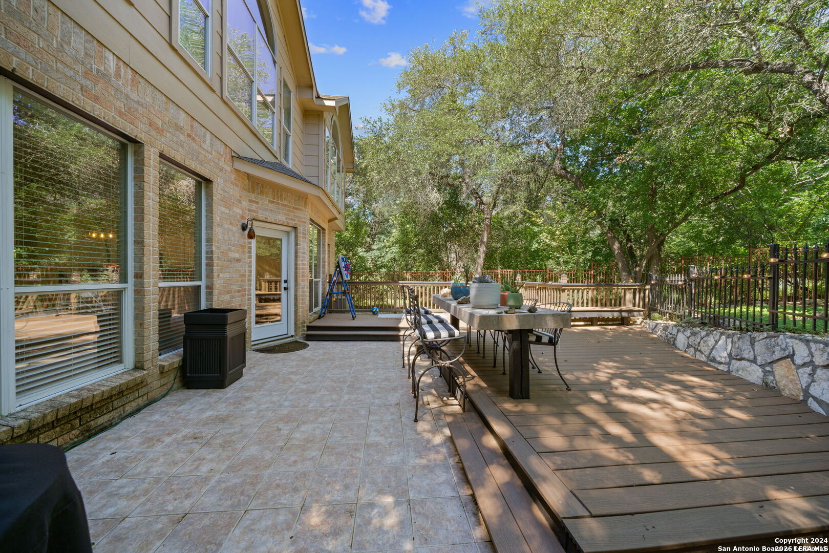 614 CYPRESS TRL