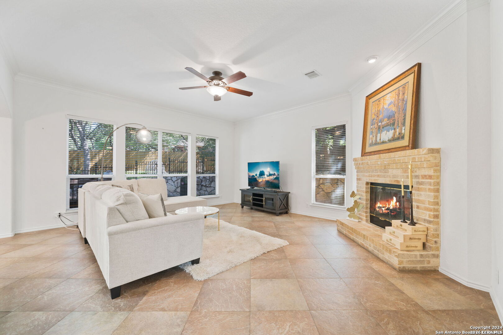 614 CYPRESS TRL