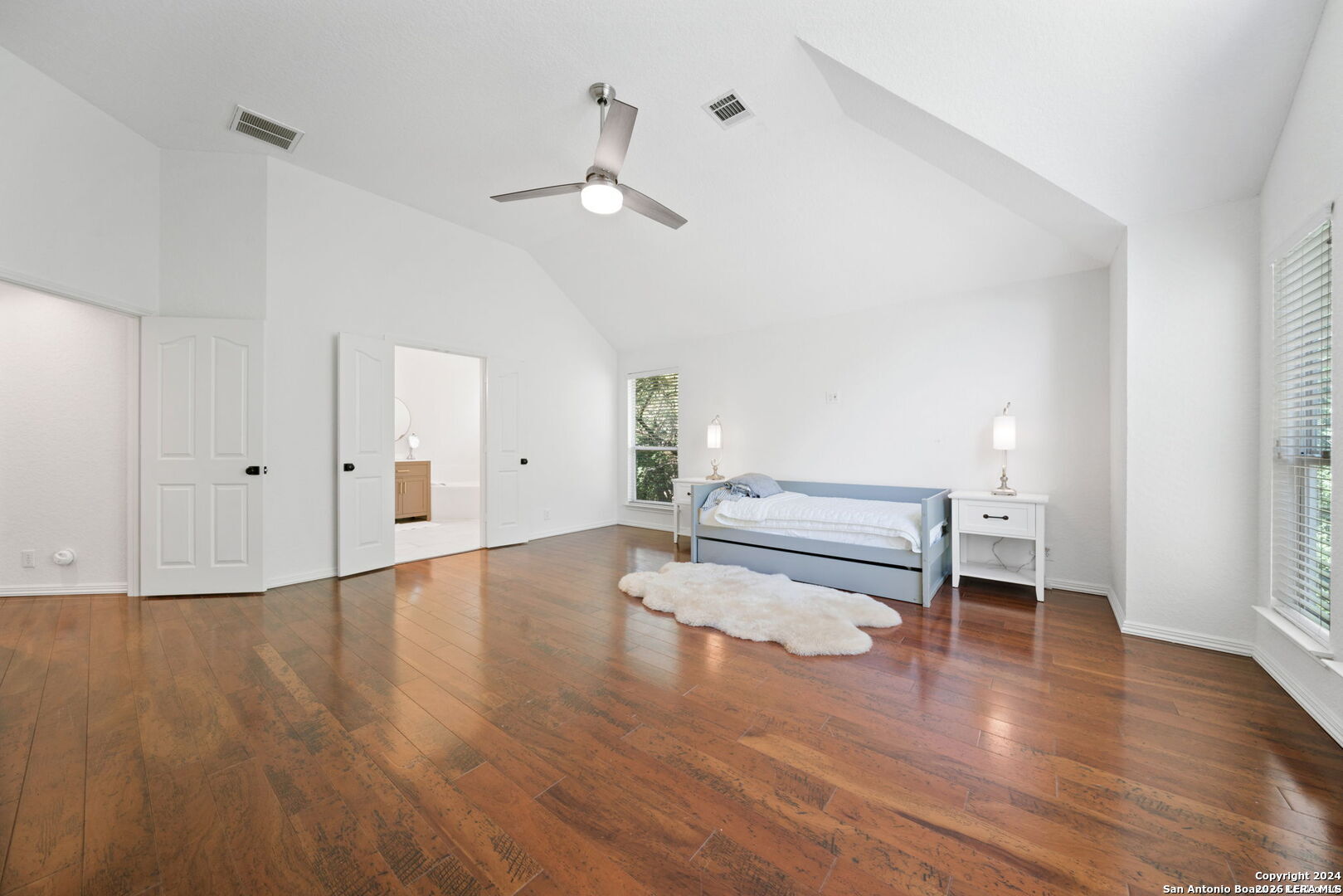 614 CYPRESS TRL