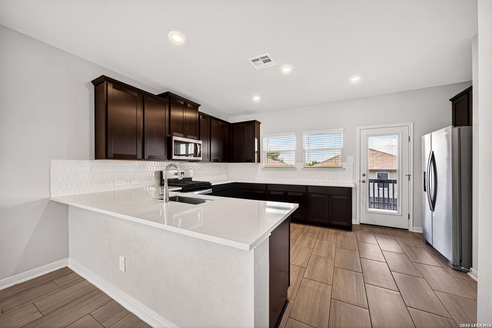 5703 BETHS WAY