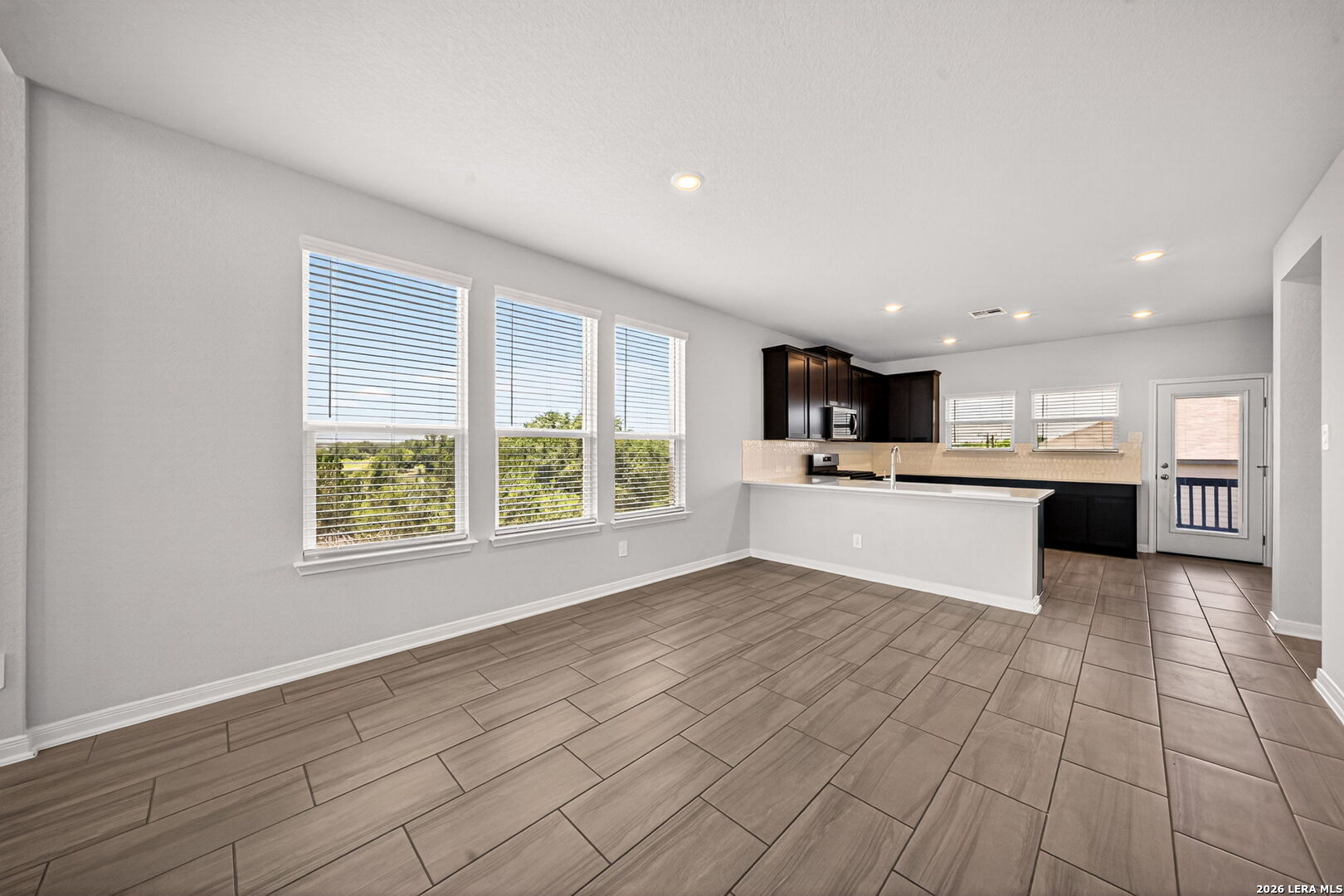 5703 BETHS WAY