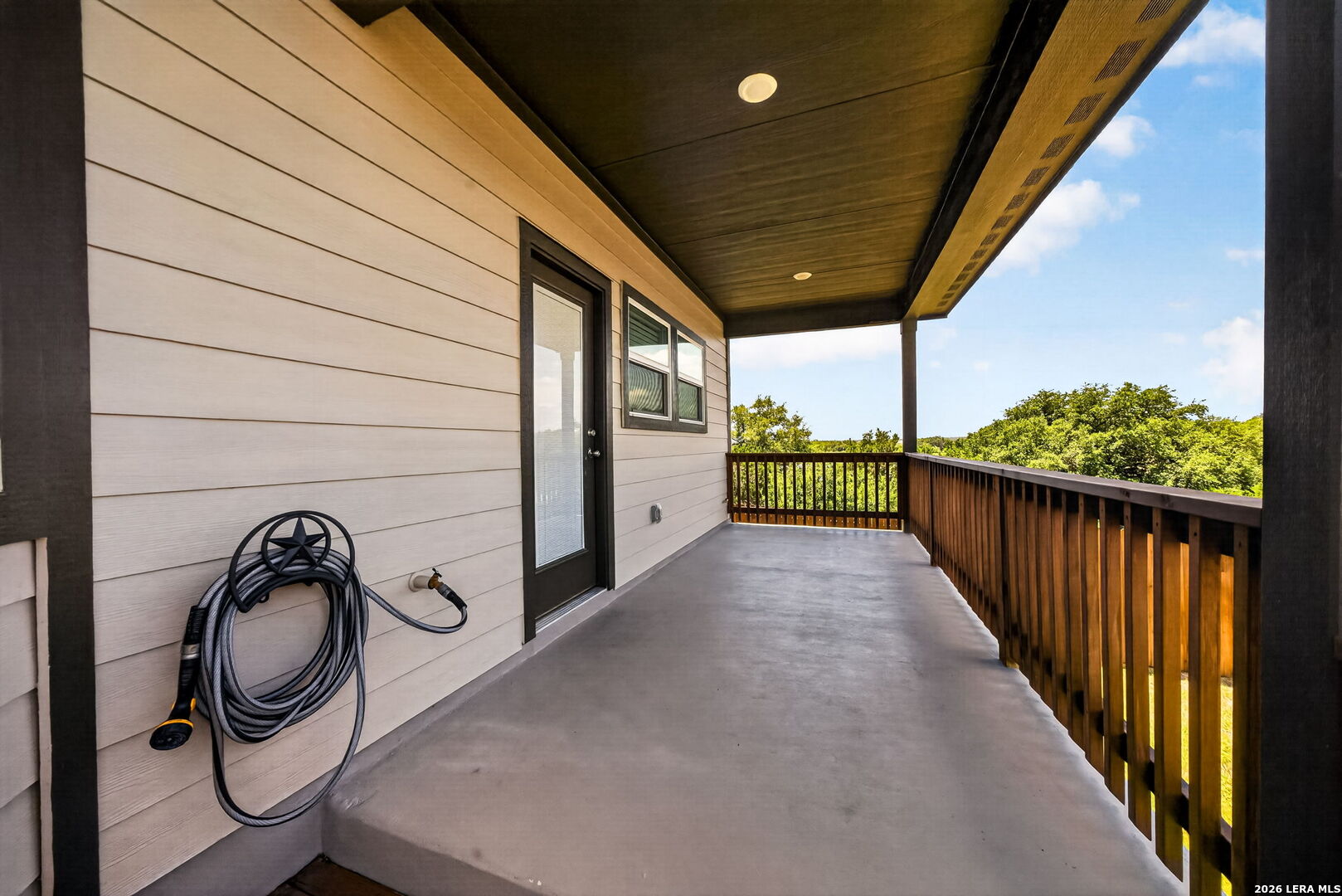 5703 BETHS WAY
