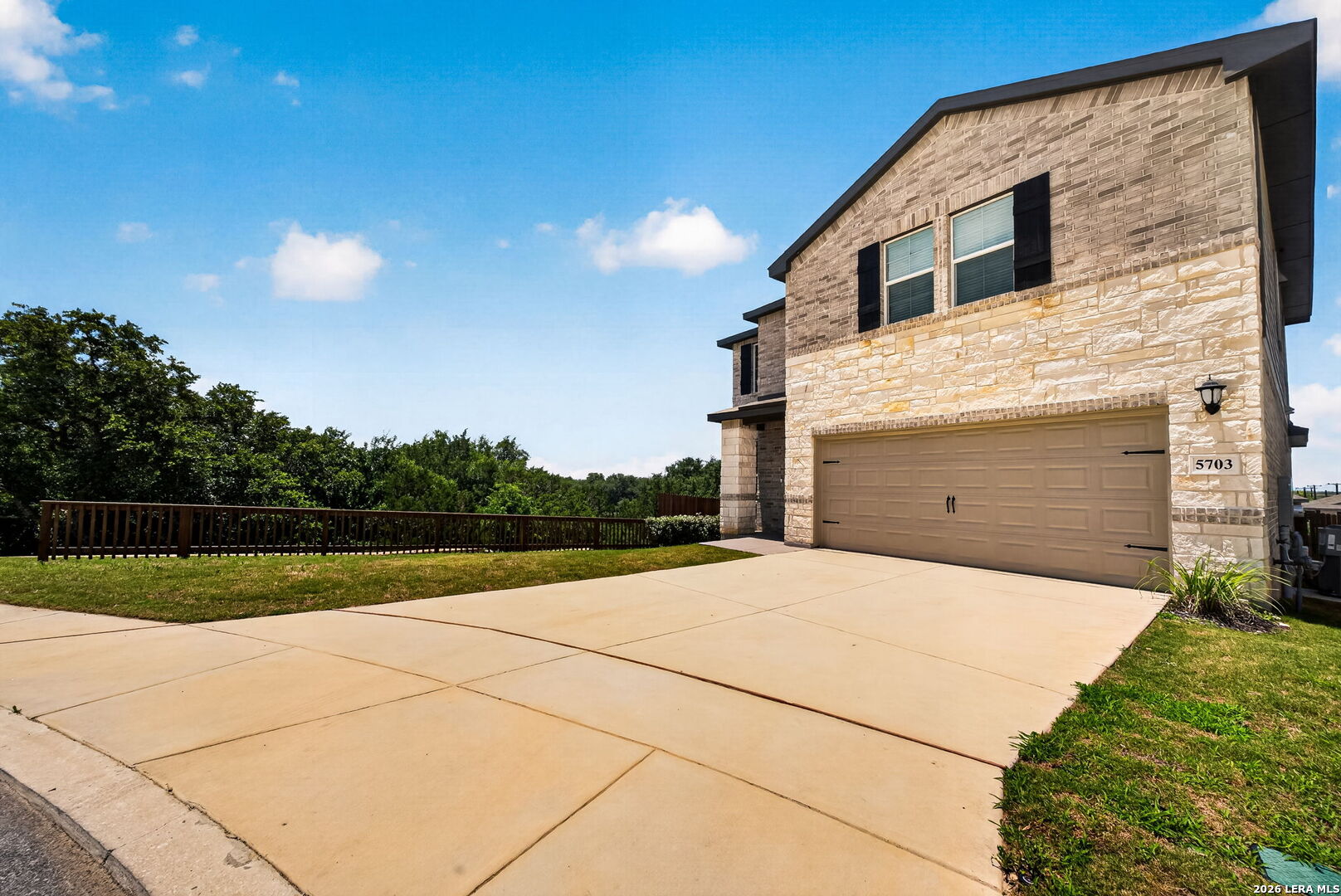 5703 BETHS WAY