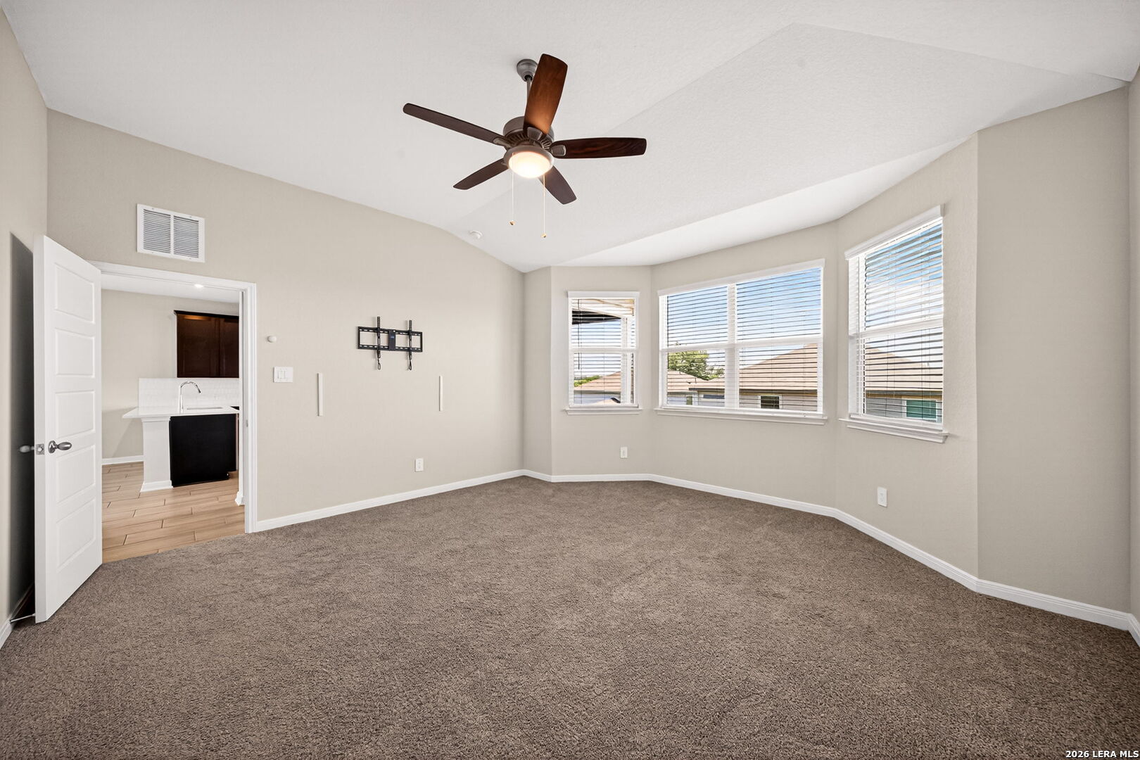 5703 BETHS WAY