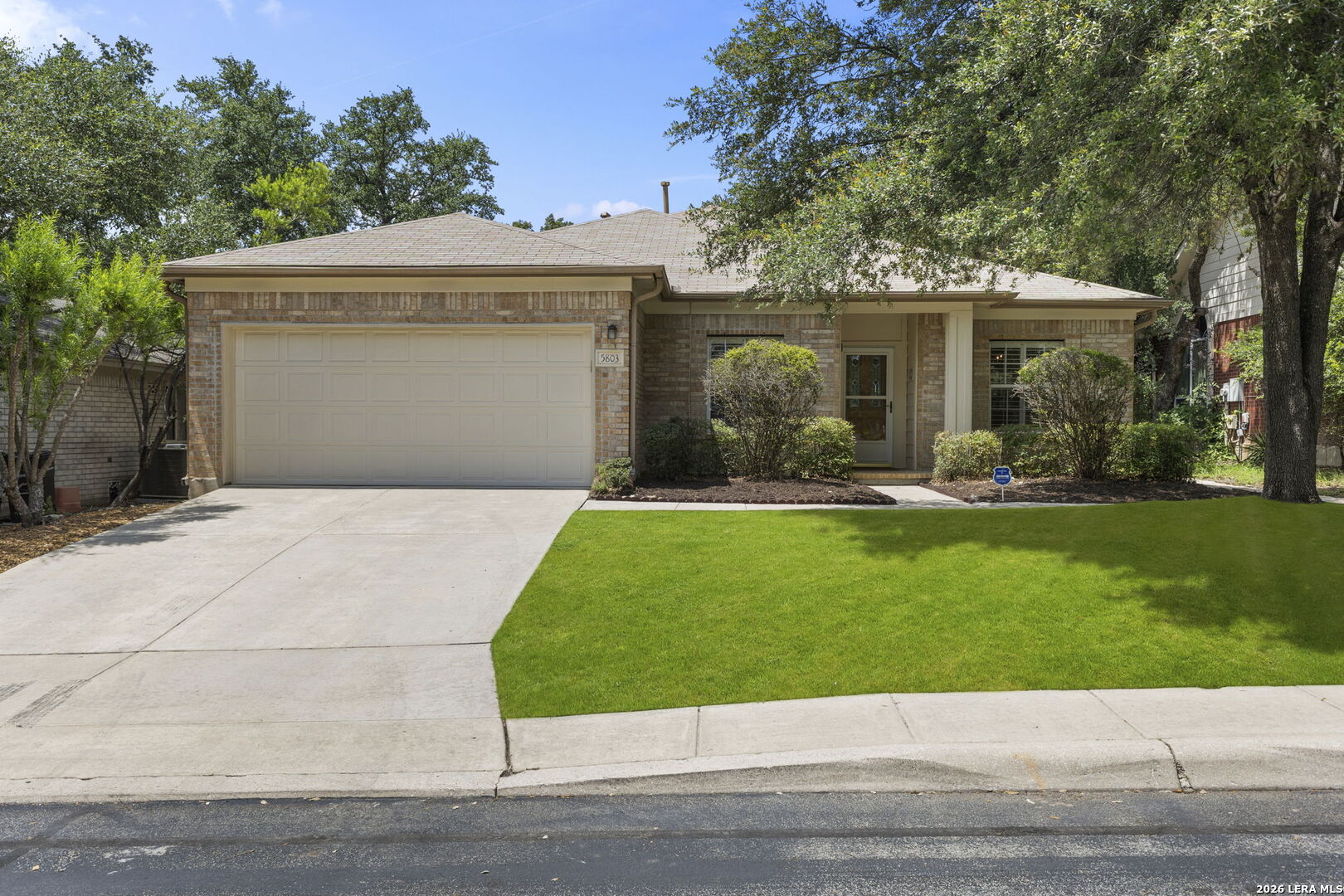 5803 Welsch View