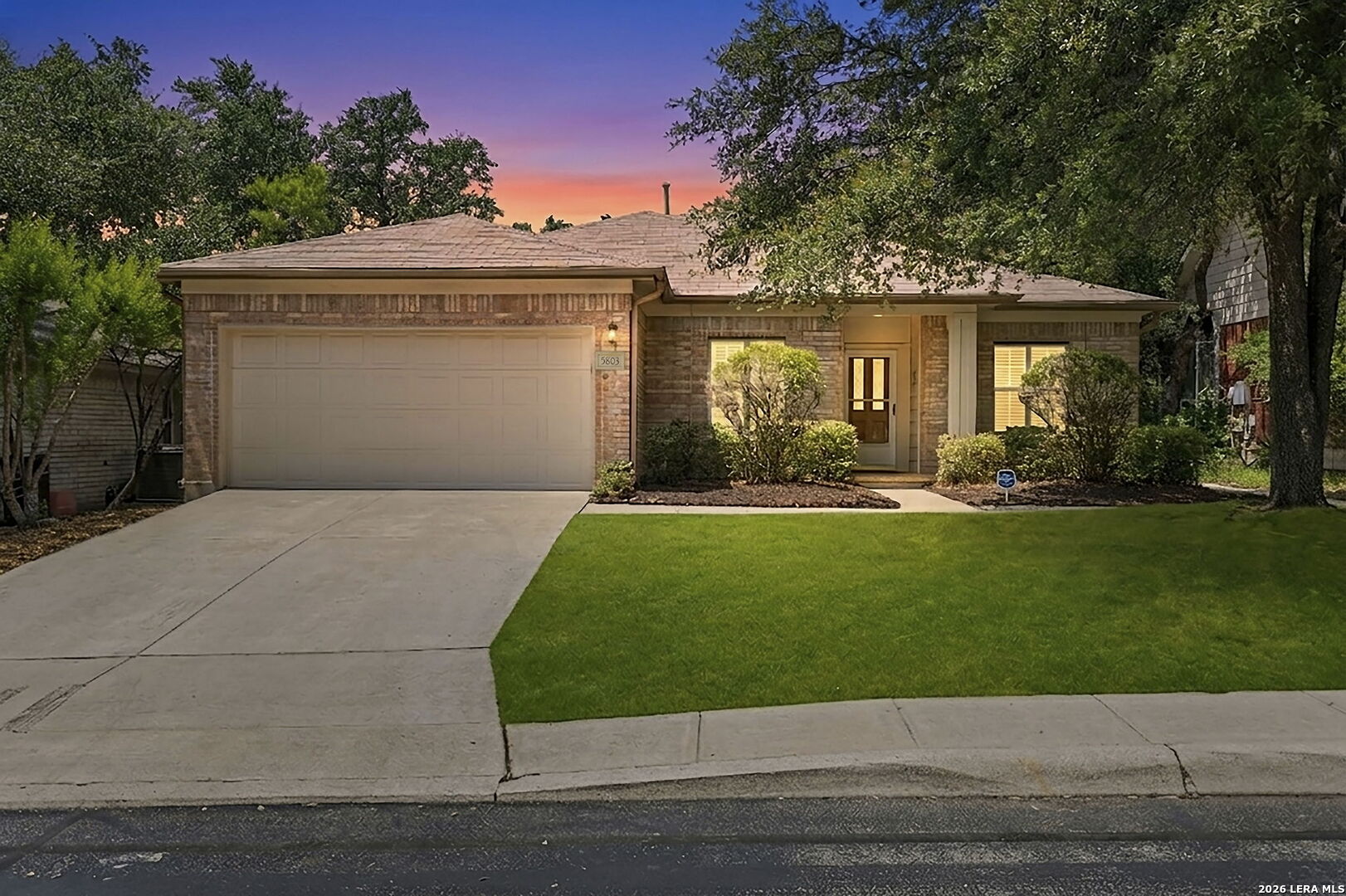 5803 Welsch View