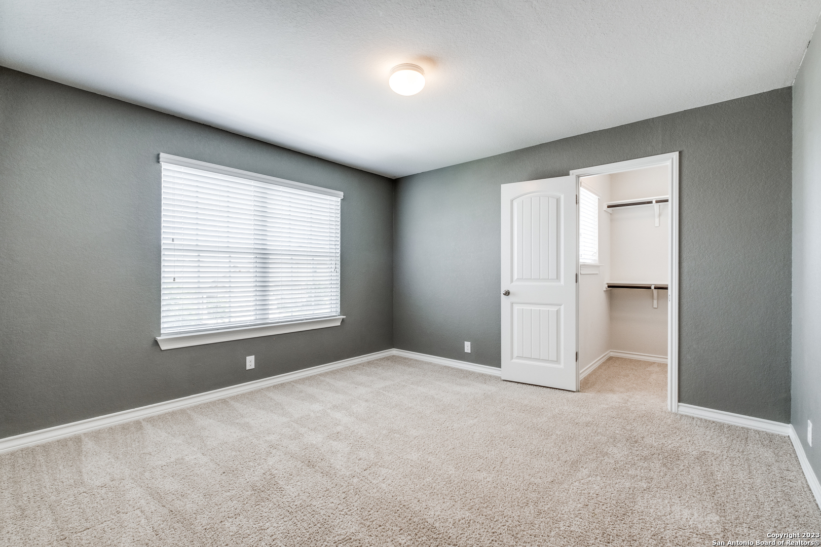 8927 TAYLOR GRV