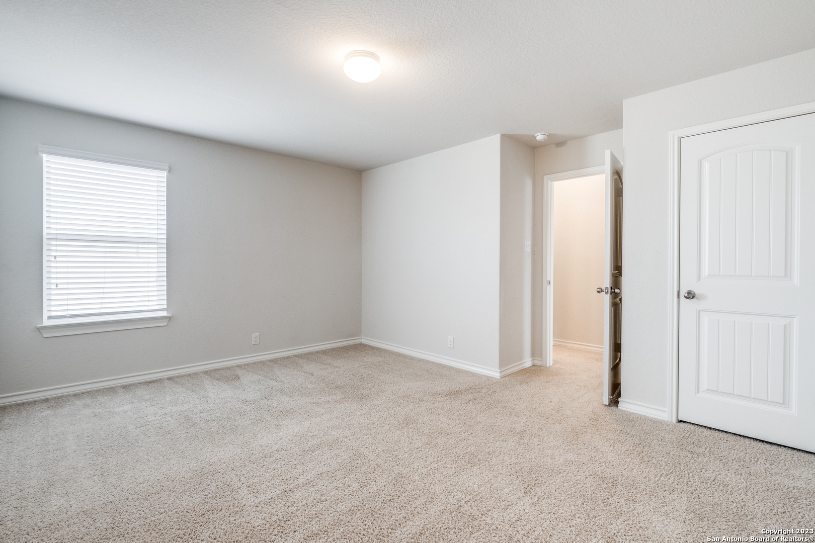 8927 TAYLOR GRV