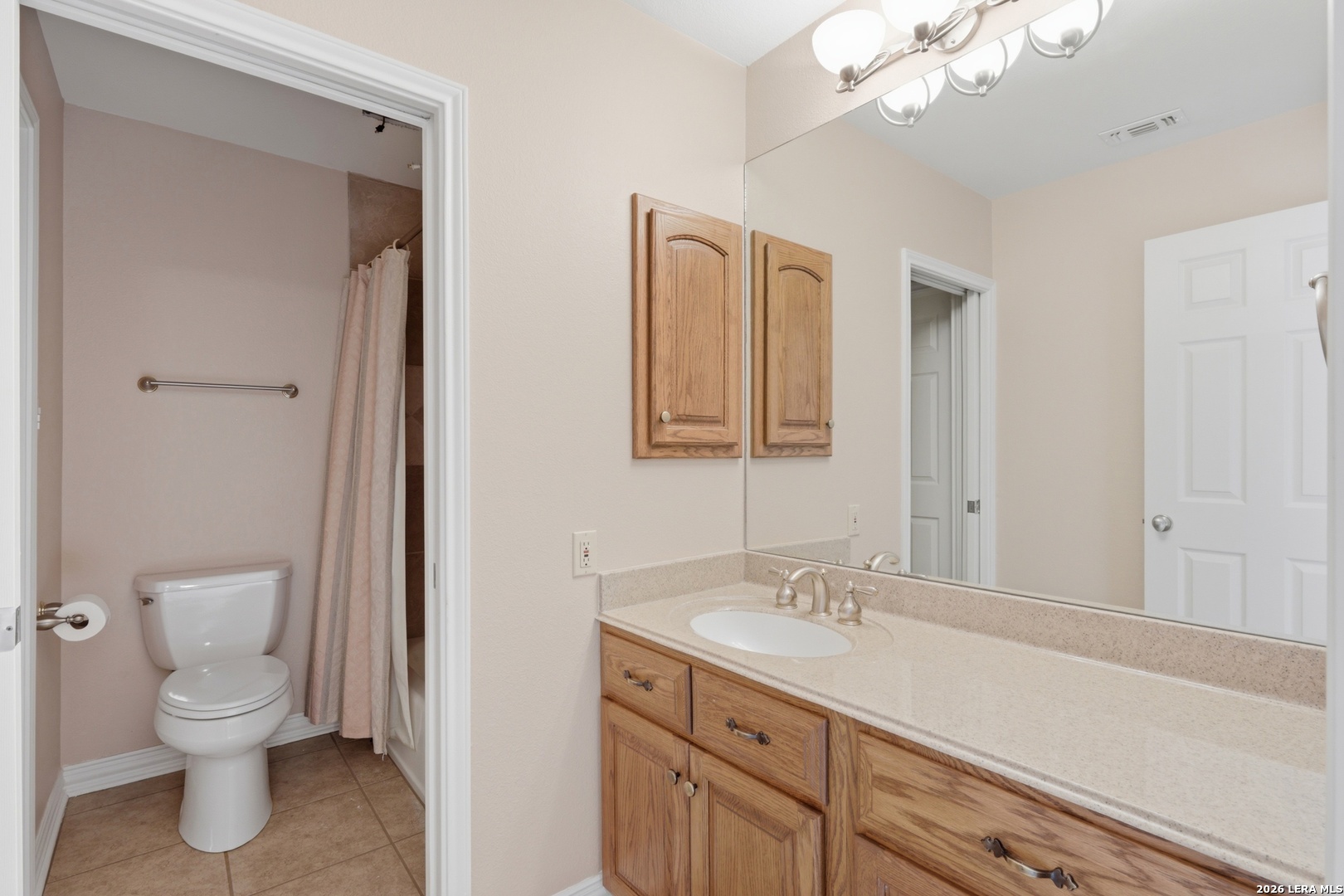 8 Donore Cir