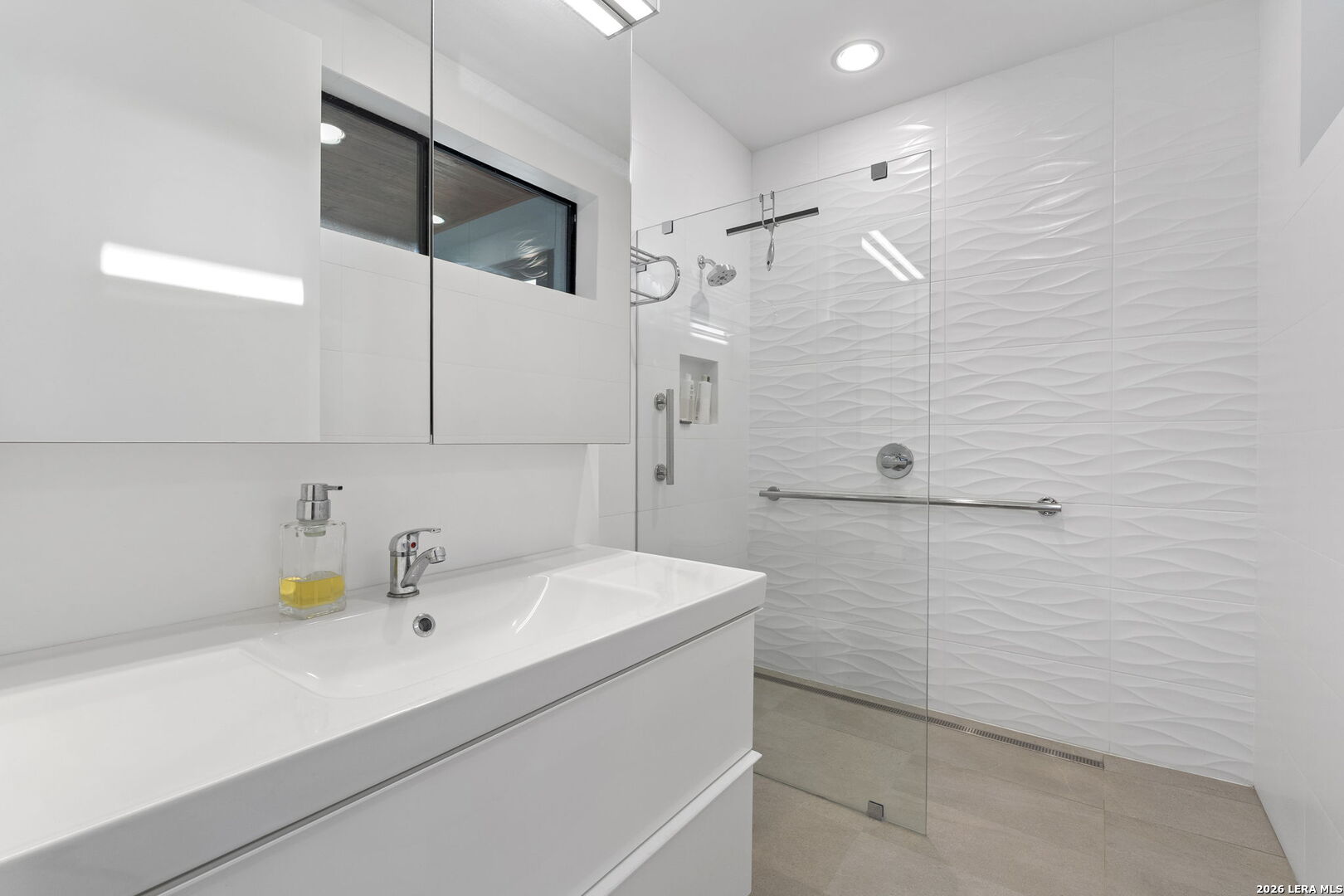 352 Arthur Ct