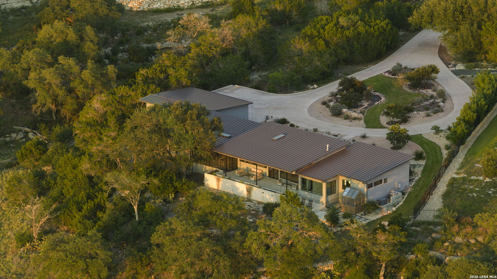 352 Arthur Ct