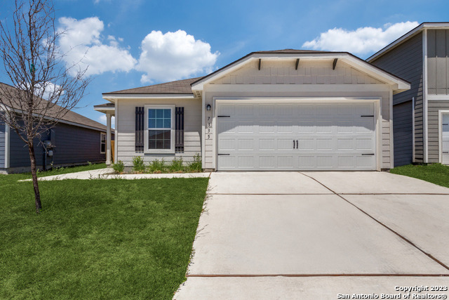7335 AARON JORDAN DR