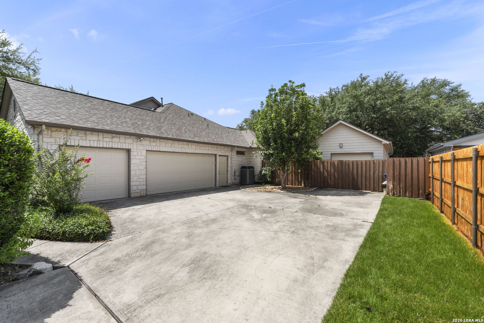 9510 Maytum Cir