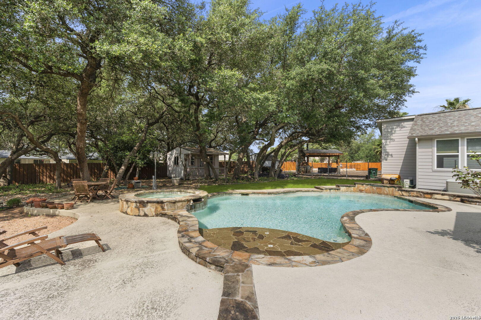 9510 Maytum Cir