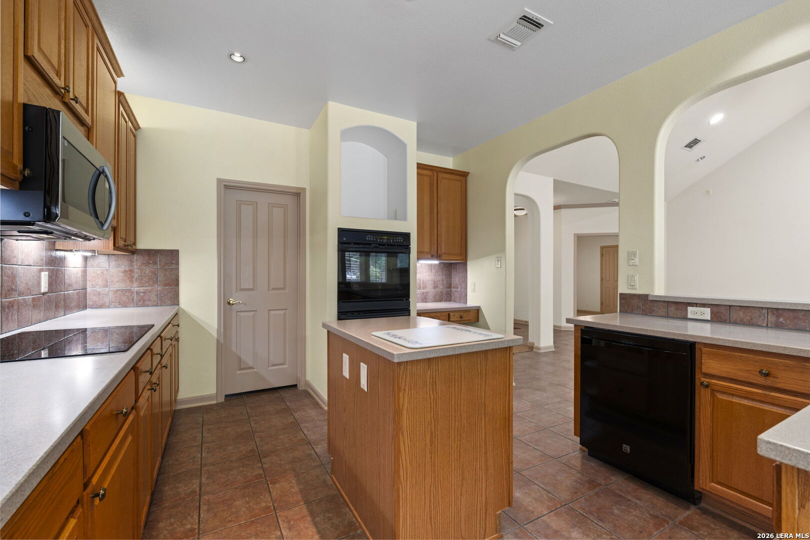9510 Maytum Cir