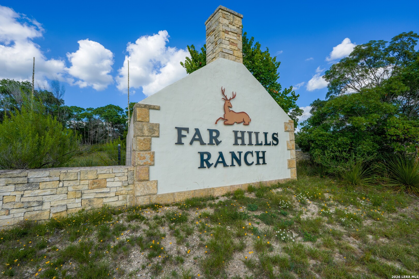FAR HILLS RANCH 152 Jungfrau Hill Rd.