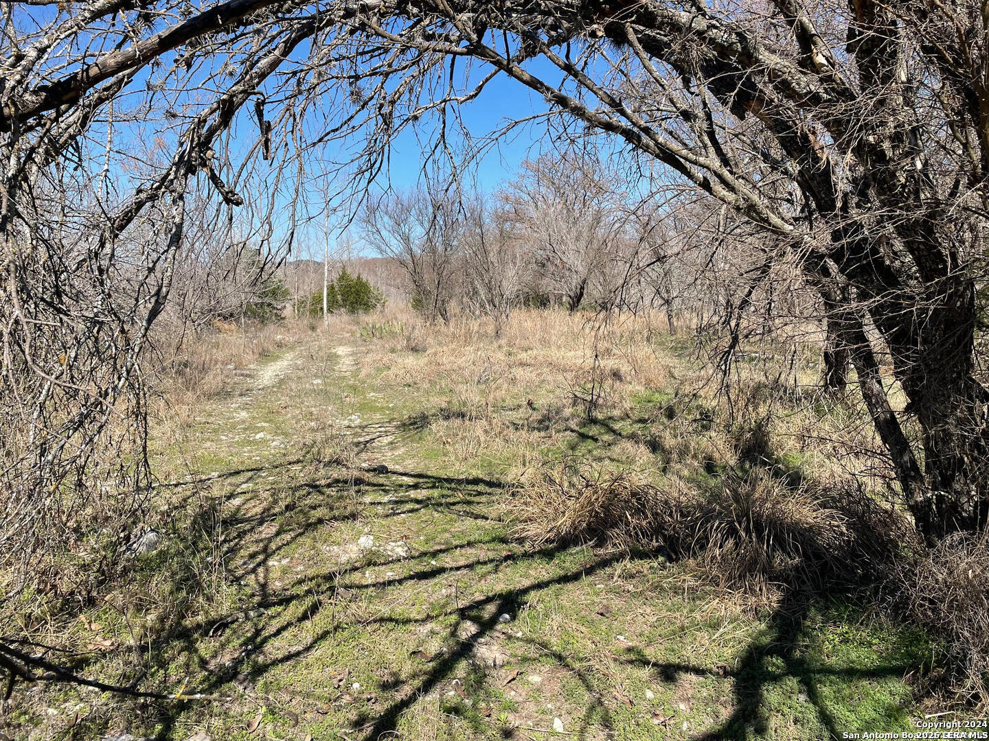 TRACT 30 Highway 16 N