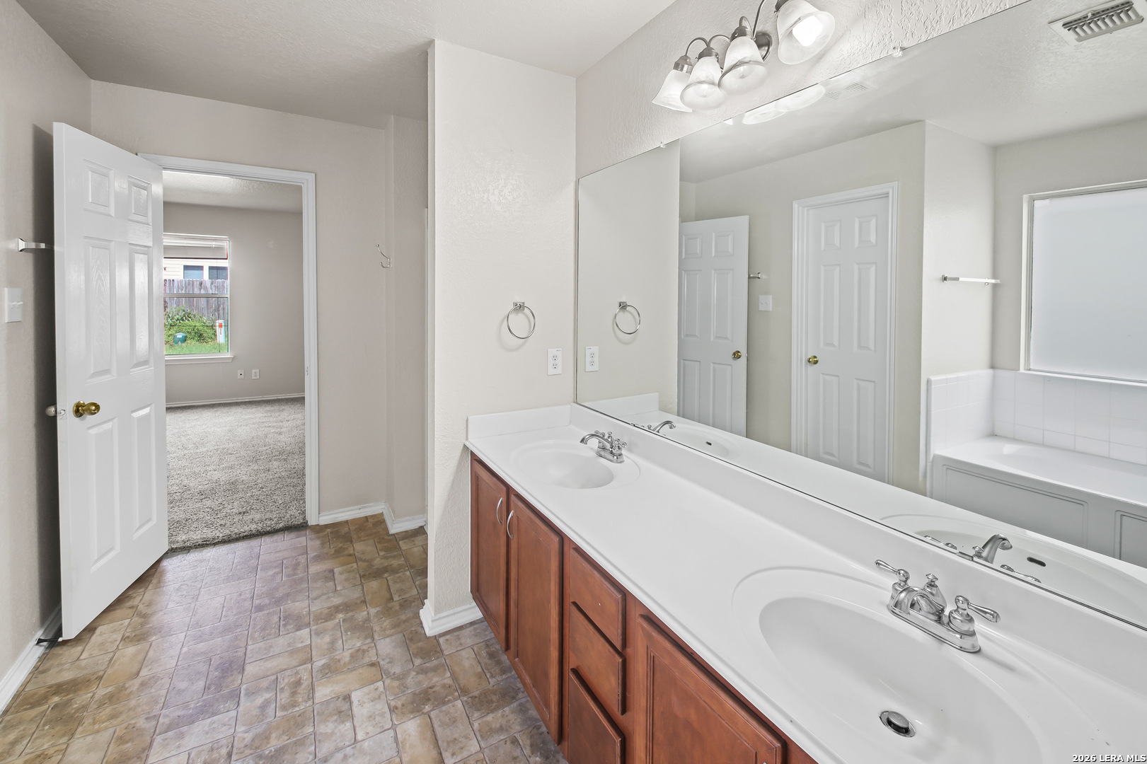 2127 Red Rock Crossing