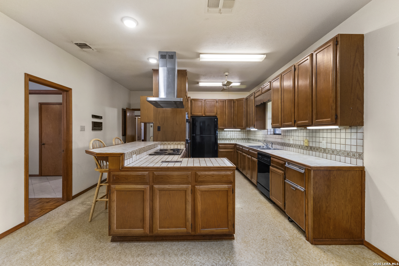 165 SETTLERS CIR