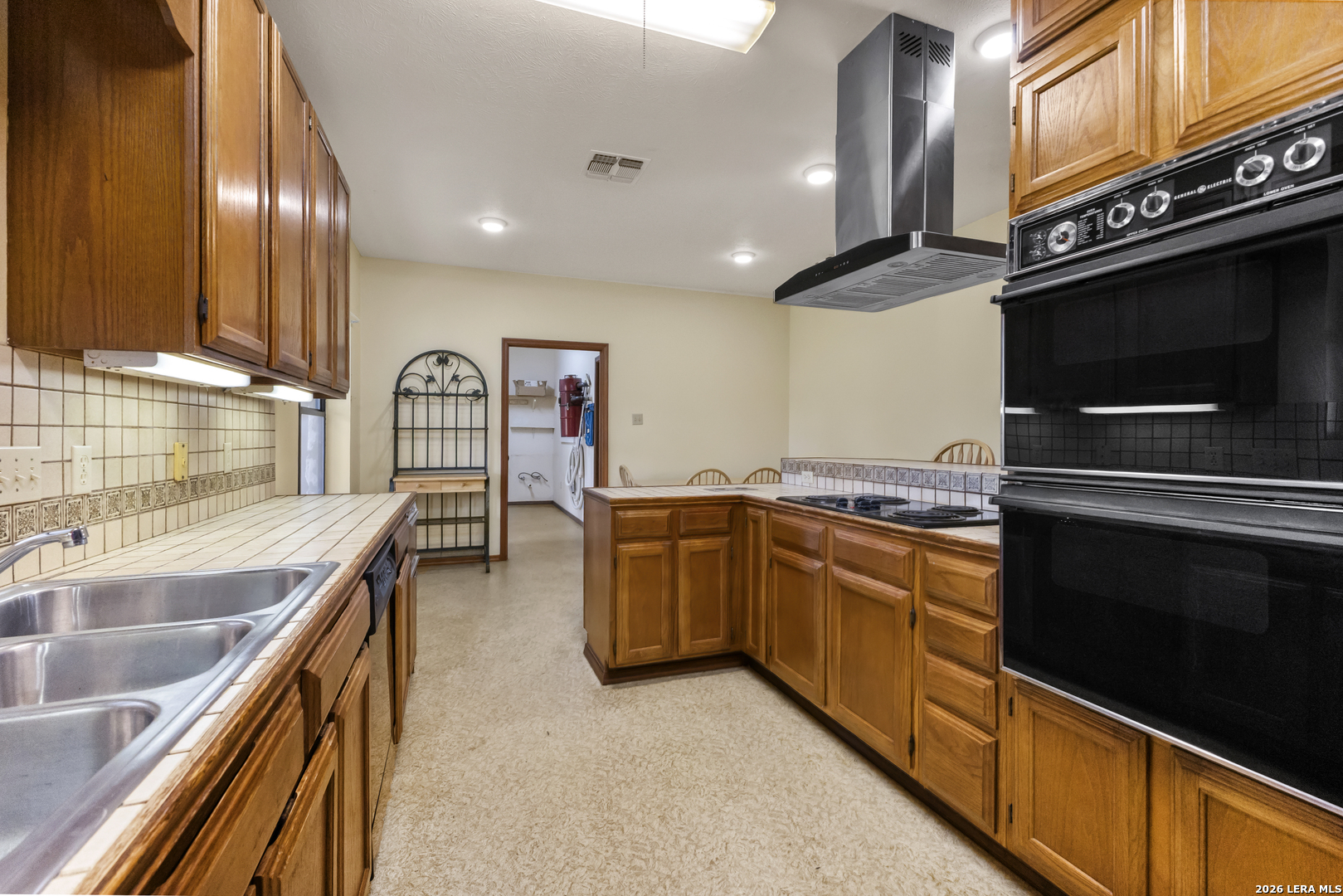 165 SETTLERS CIR