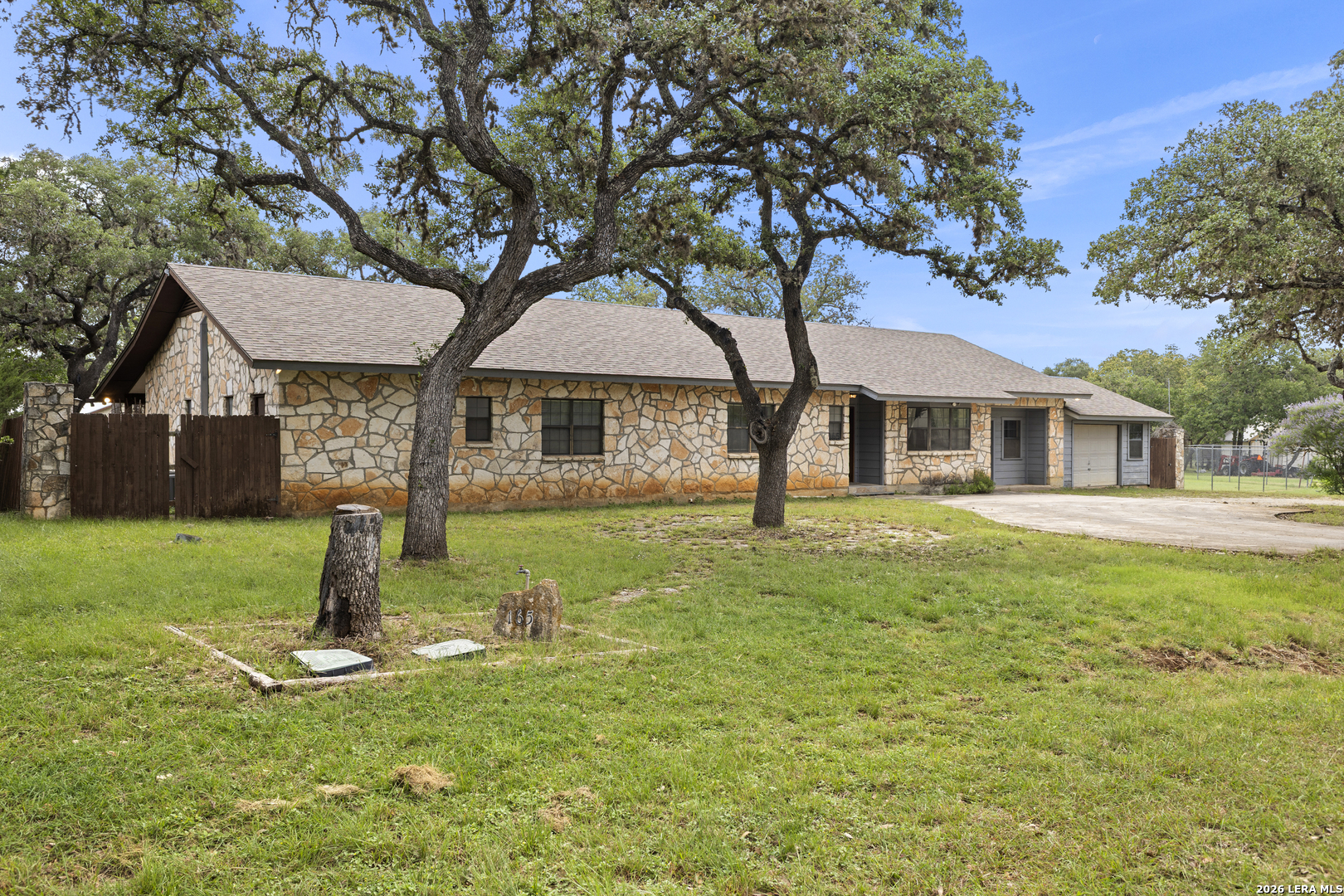 165 SETTLERS CIR