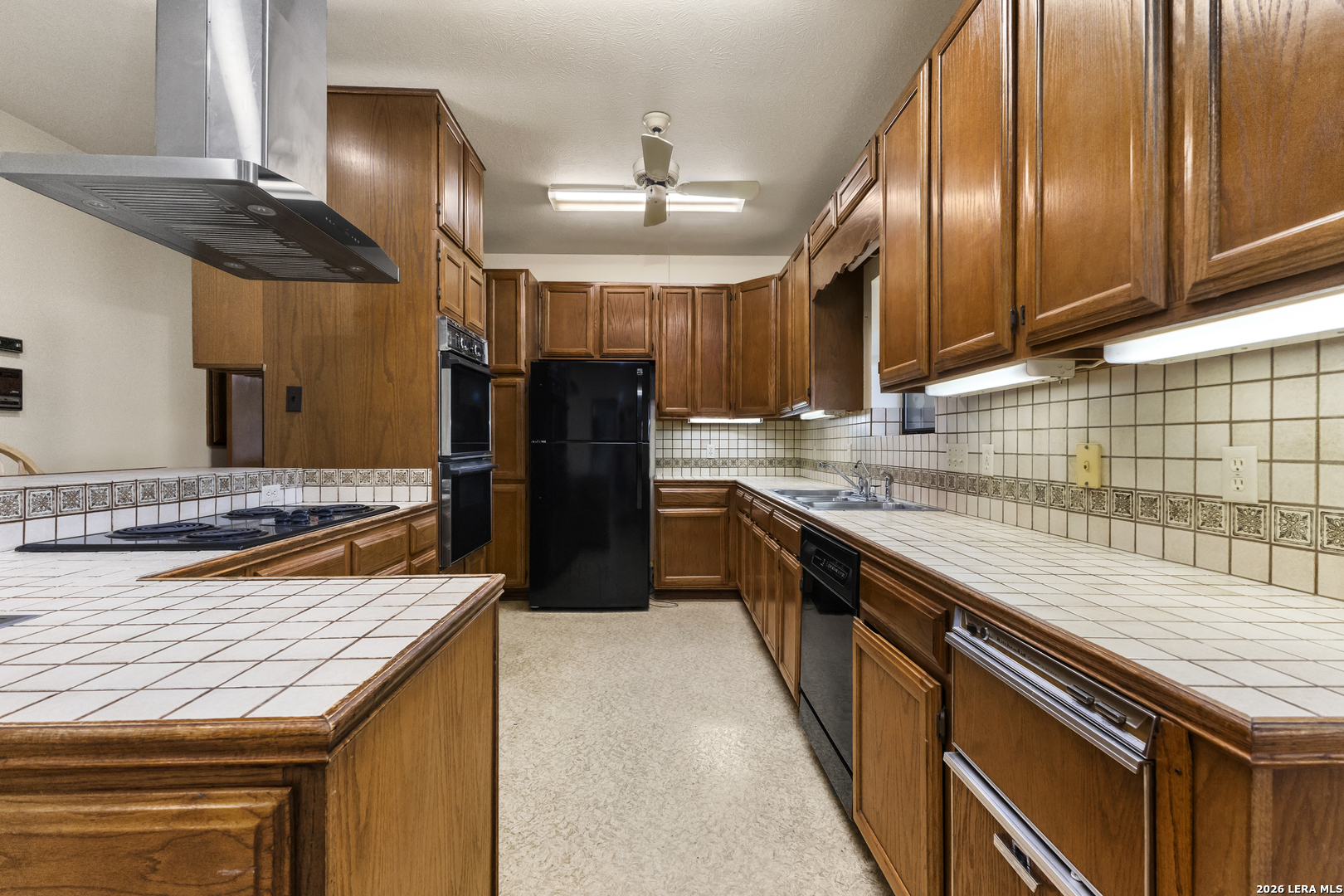 165 SETTLERS CIR