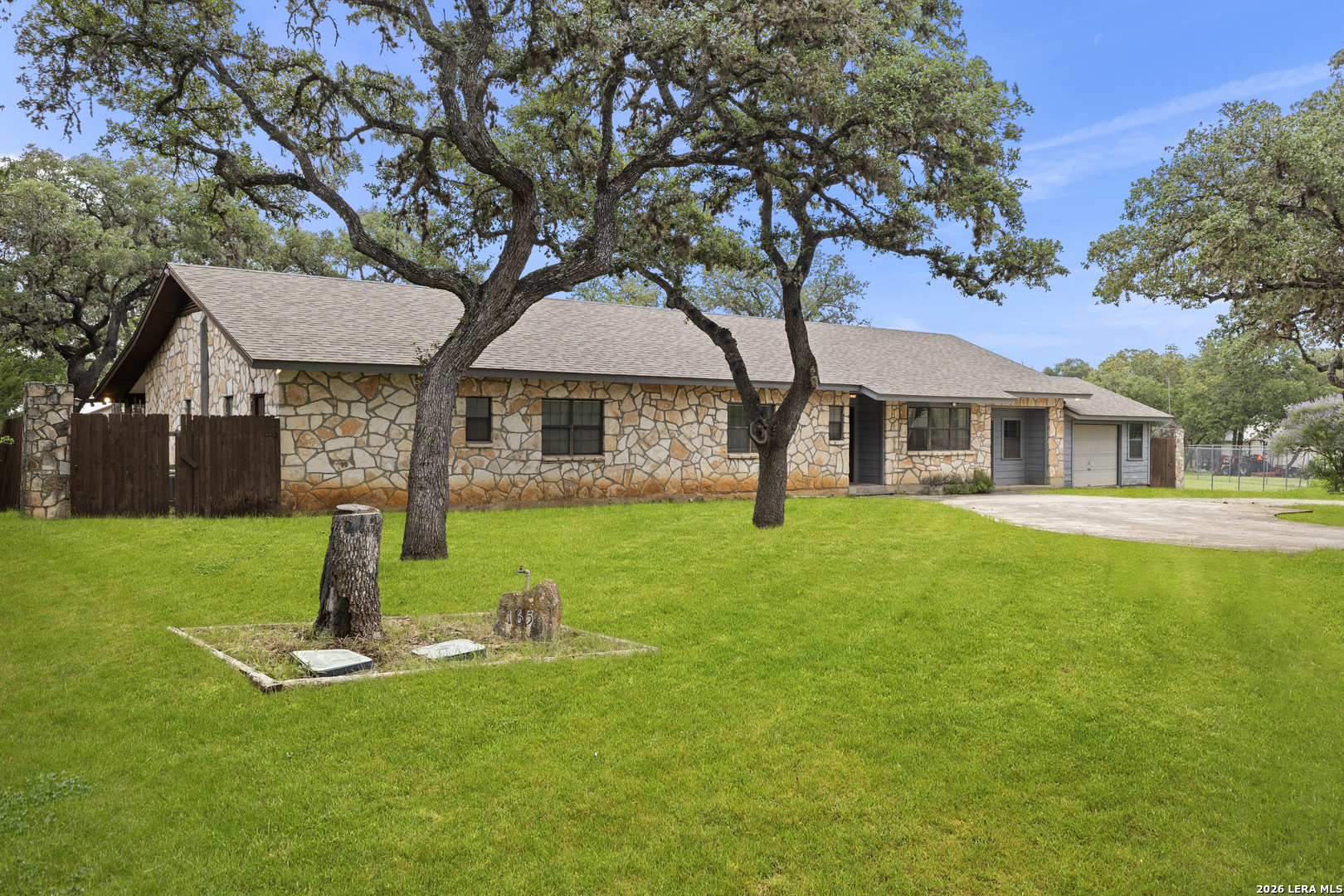 165 SETTLERS CIR