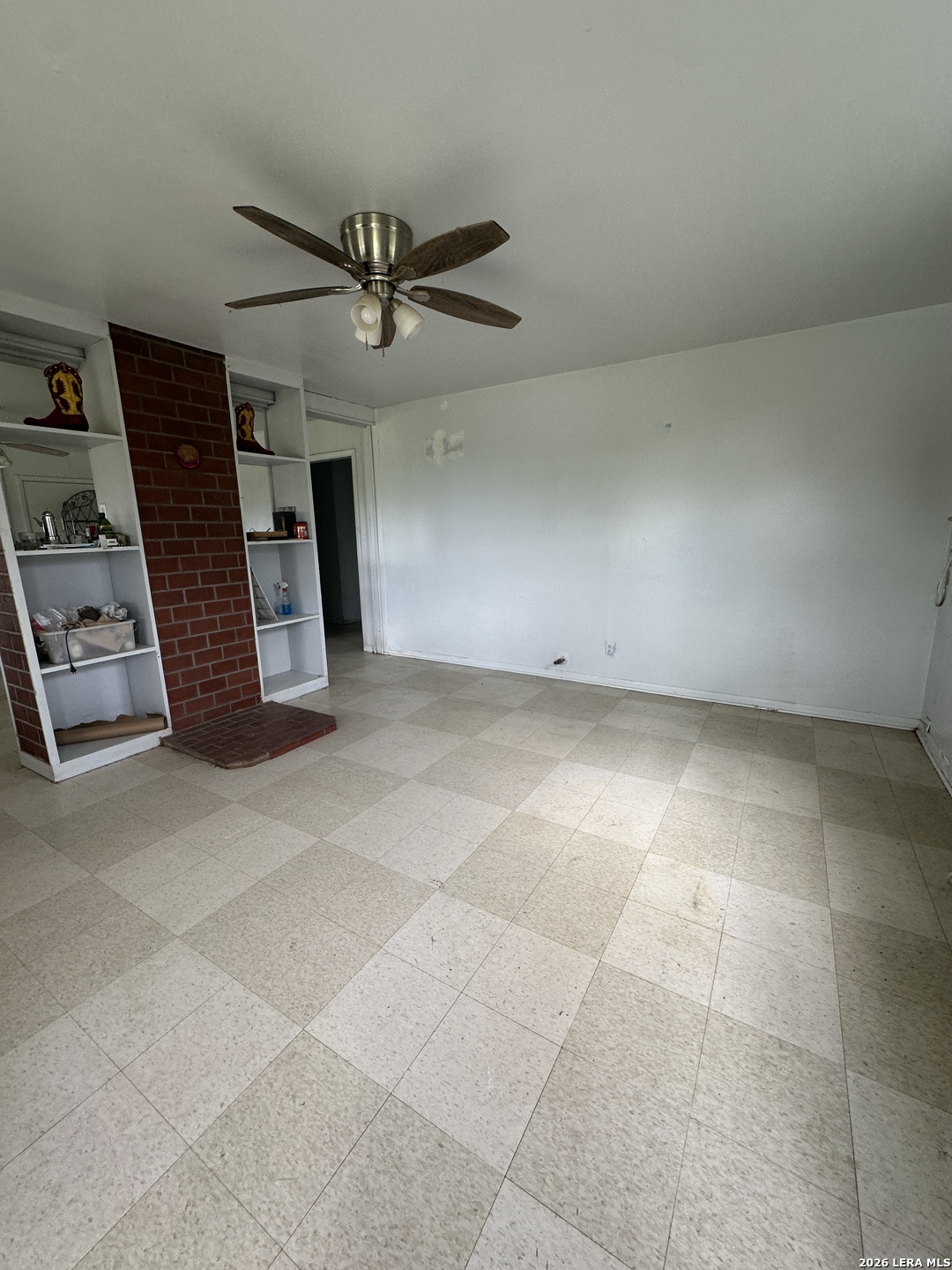 9 Sky Line Dr
