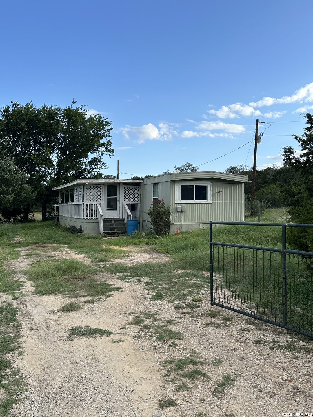 9 Sky Line Dr