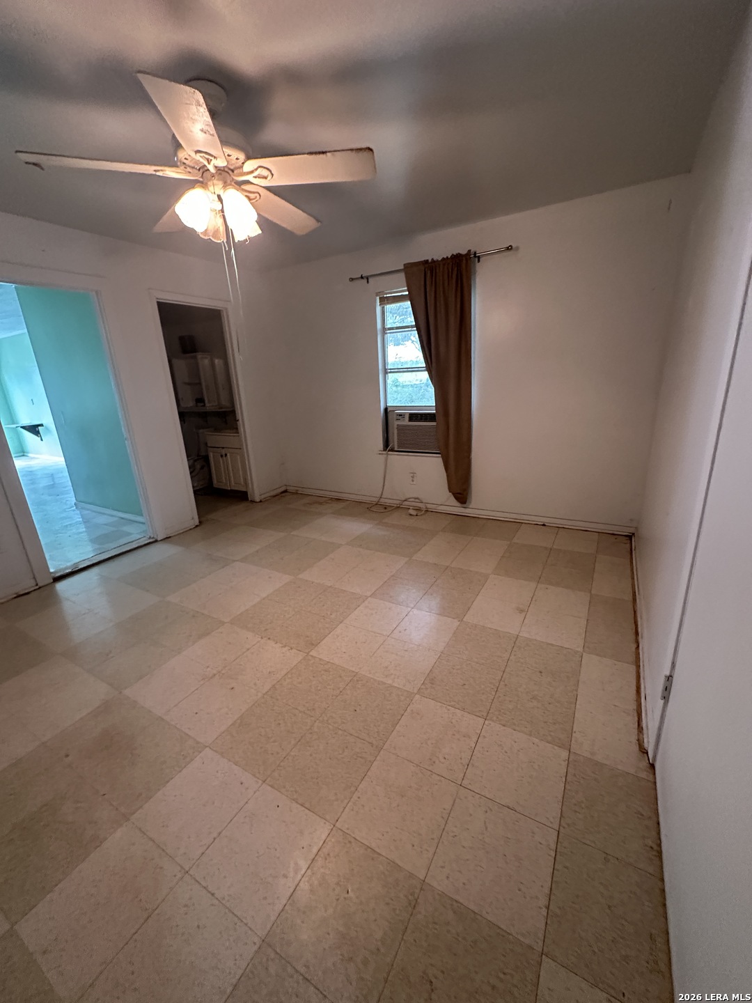 9 Sky Line Dr