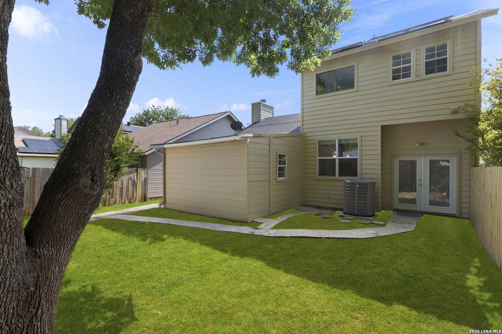 6146 VALLEY CLF