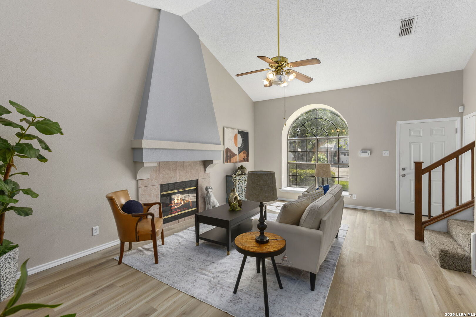 6146 VALLEY CLF