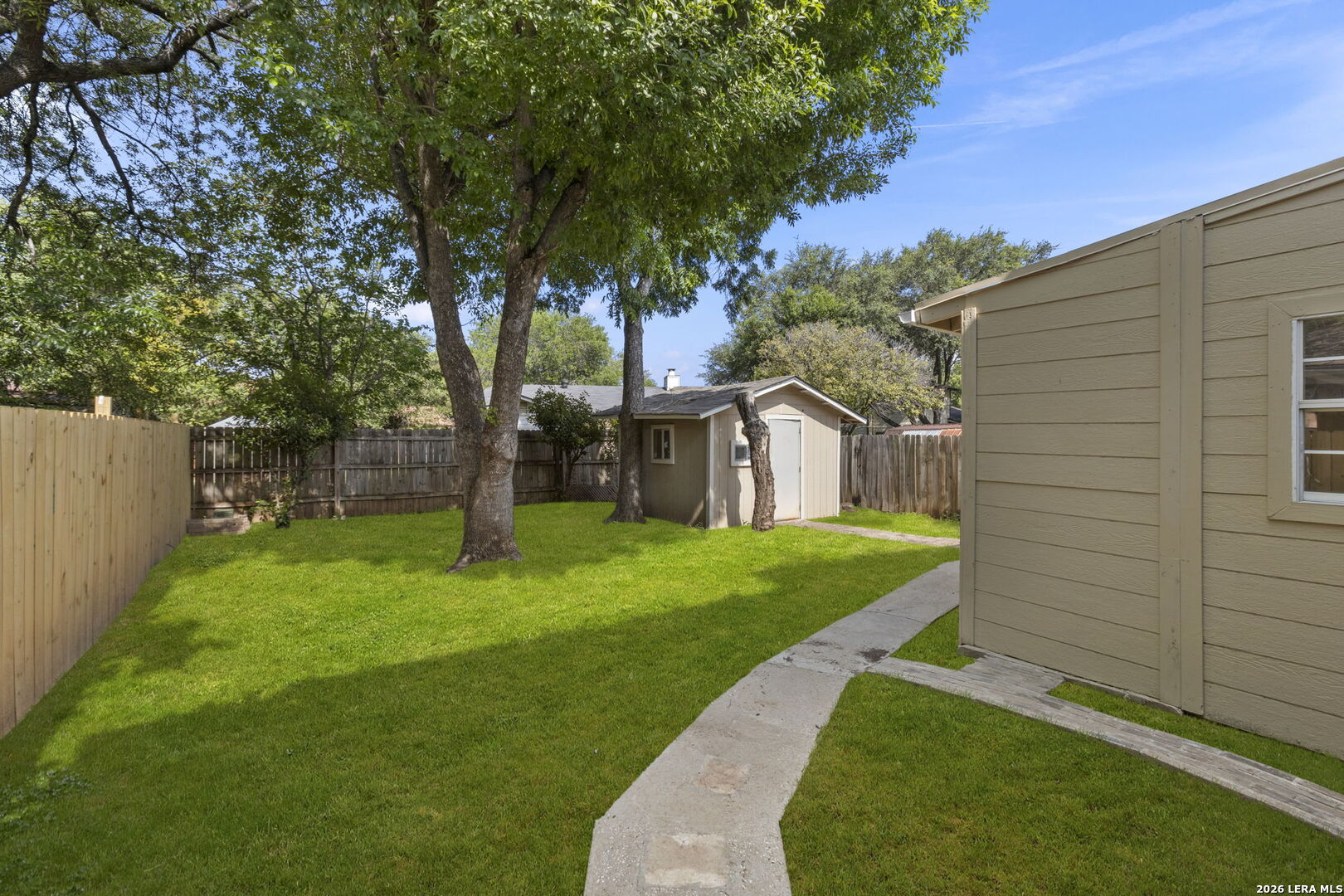 6146 VALLEY CLF