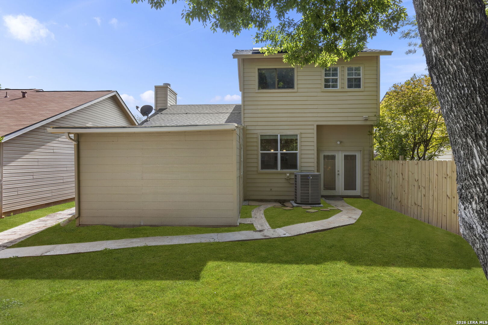 6146 VALLEY CLF