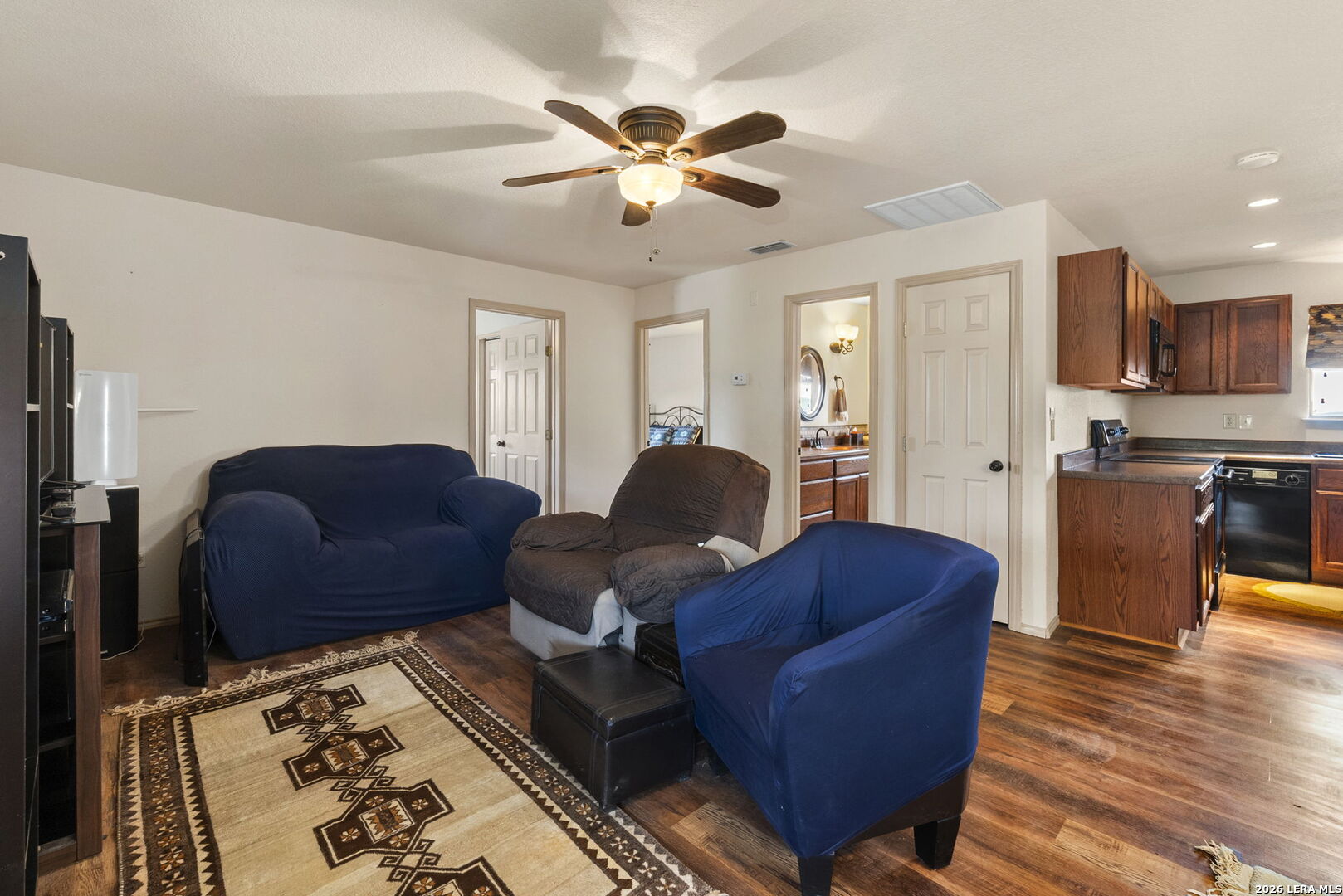 573 Hondo Oaks Dr