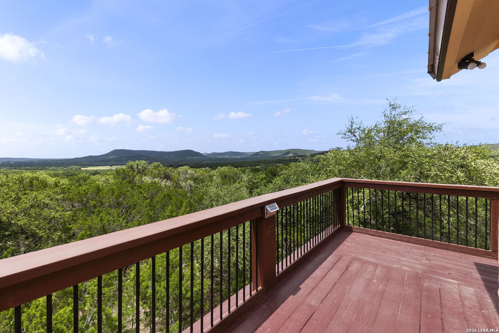 573 Hondo Oaks Dr