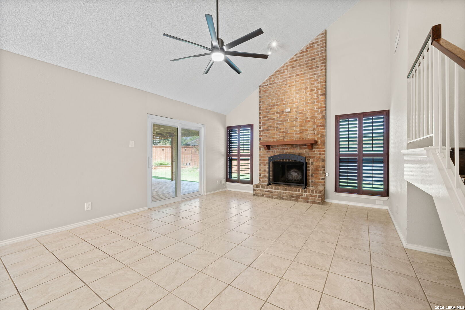 2315 SHADY CREST CIR