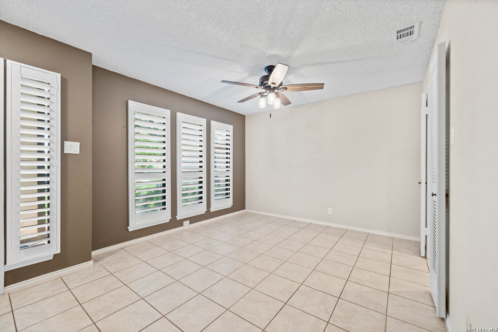 2315 SHADY CREST CIR