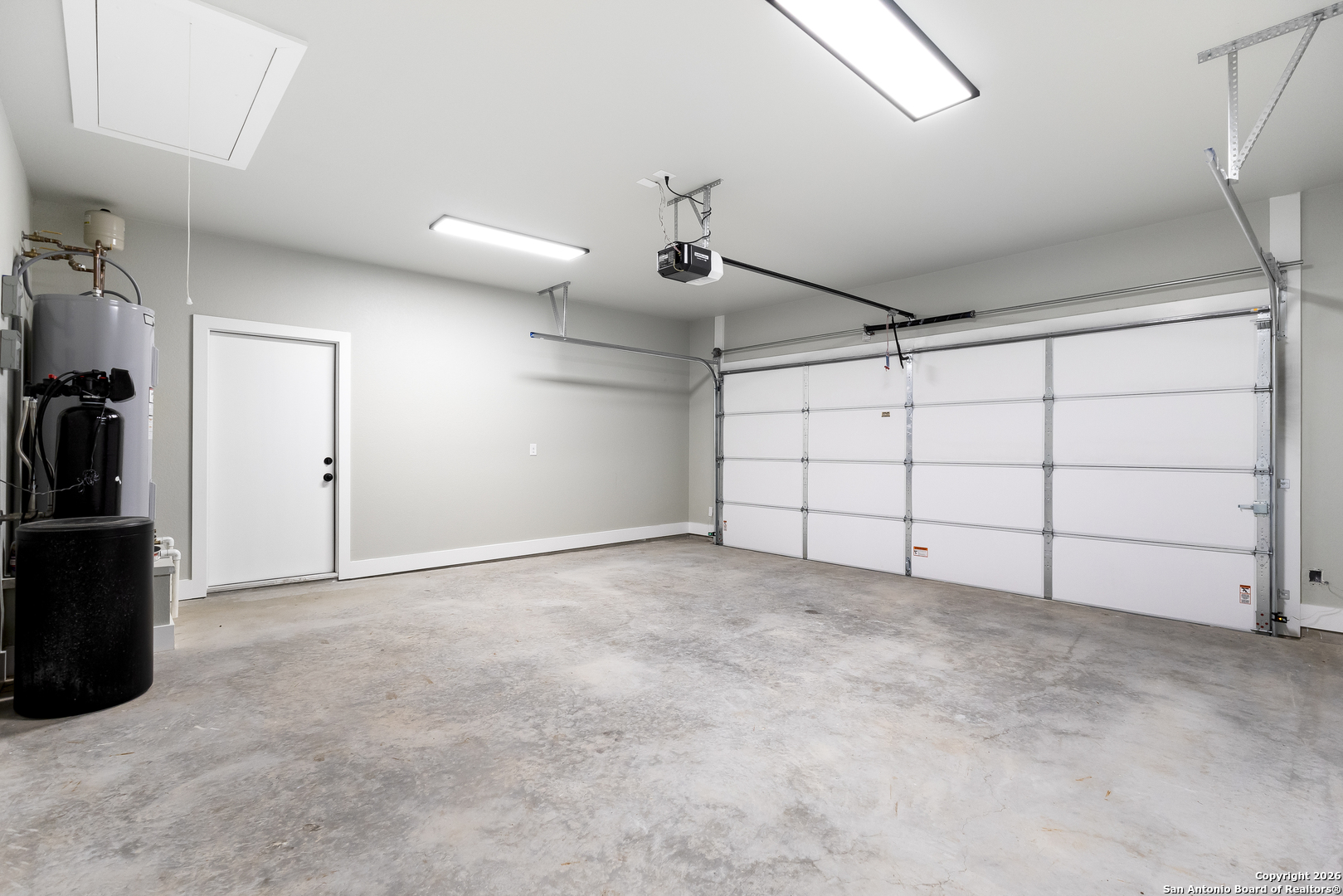 181 DEERWOOD CIR
