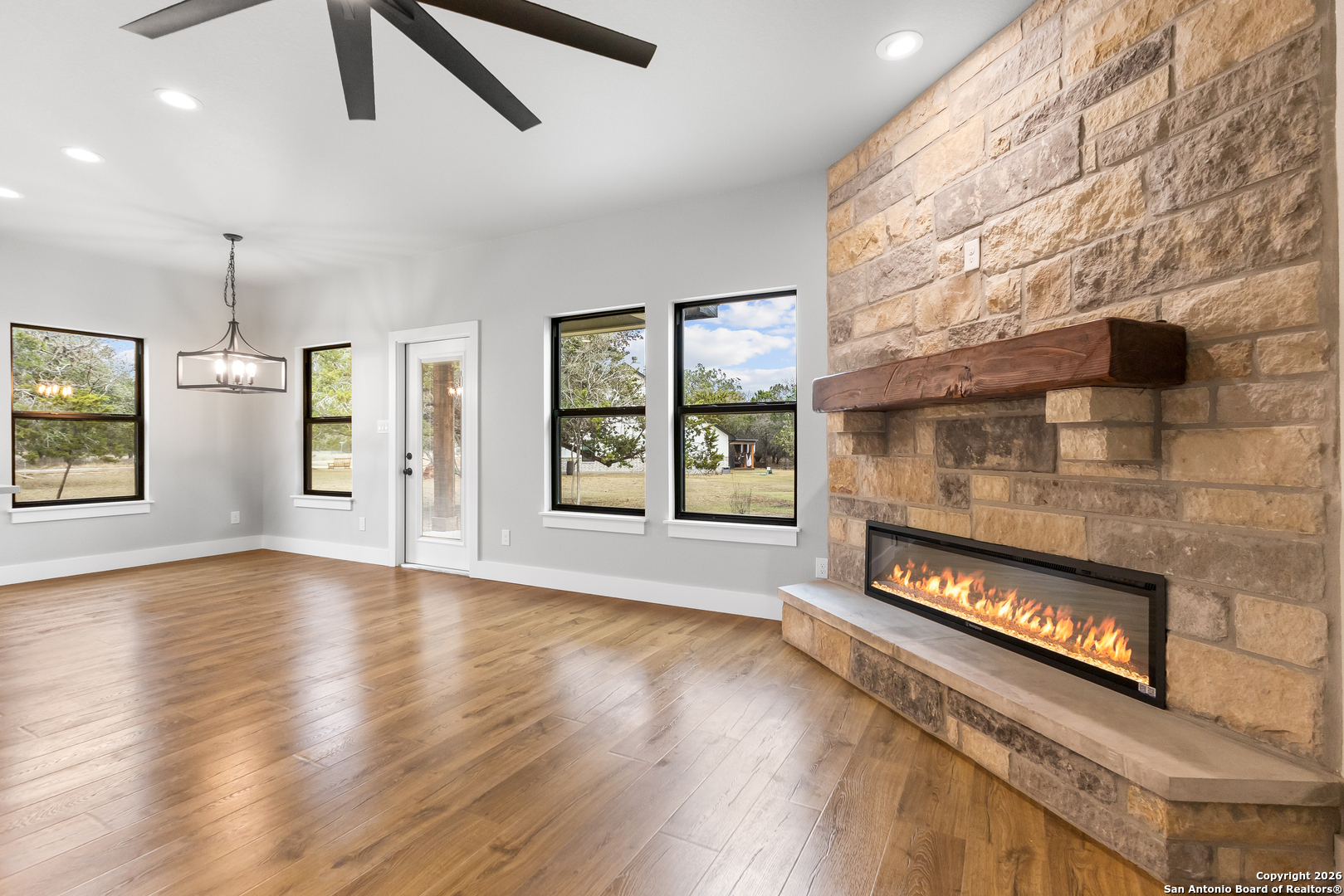 181 DEERWOOD CIR