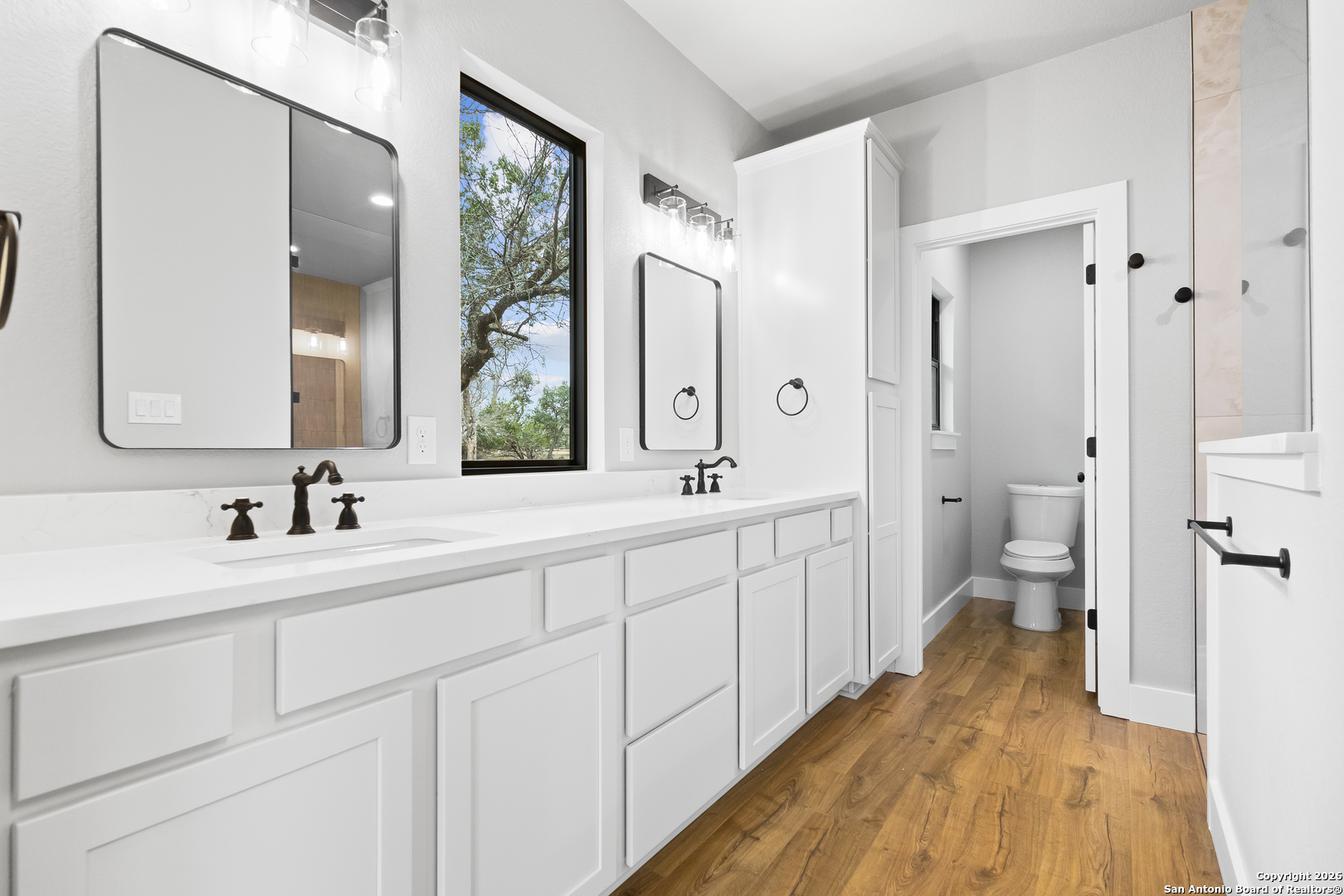181 DEERWOOD CIR