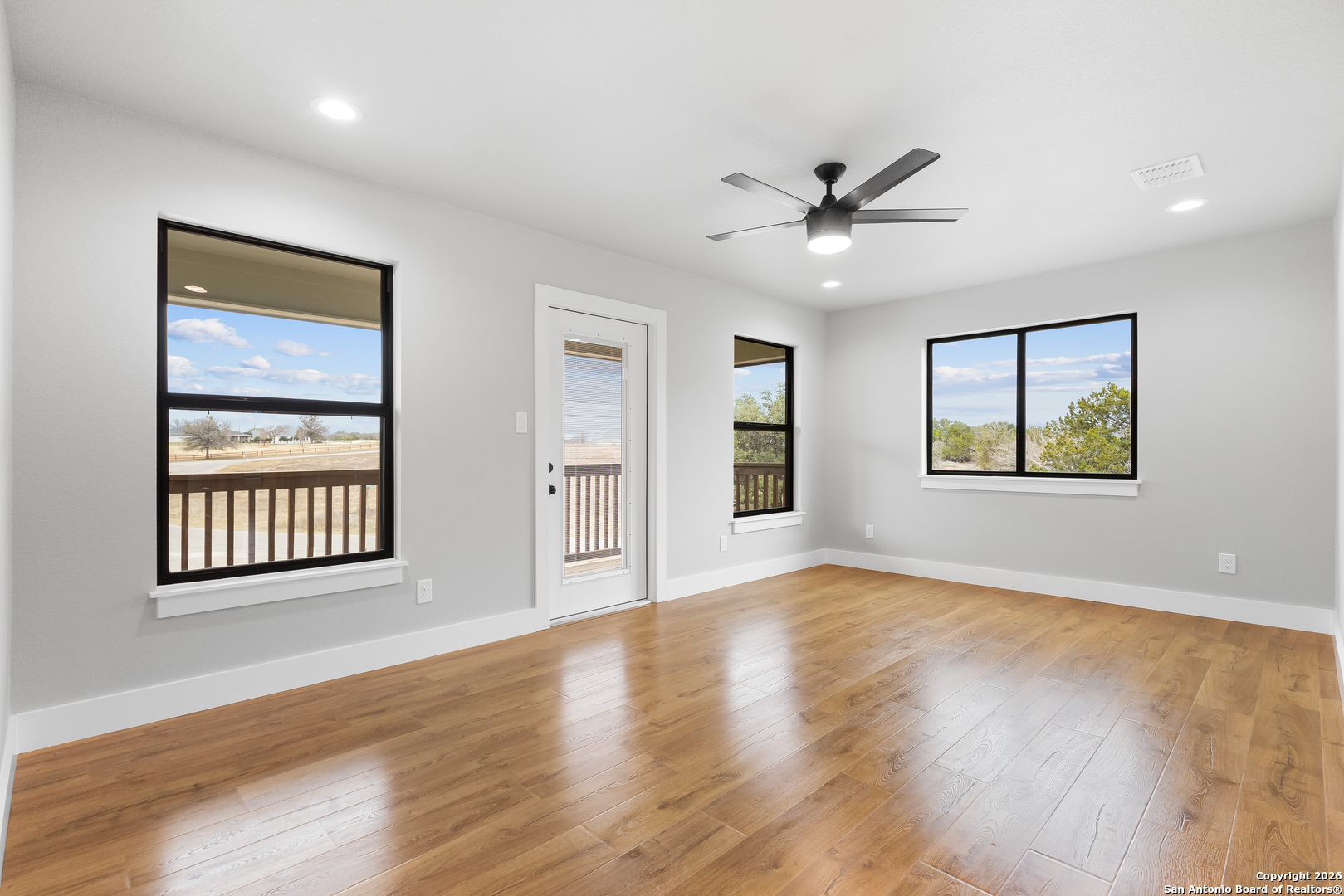 181 DEERWOOD CIR