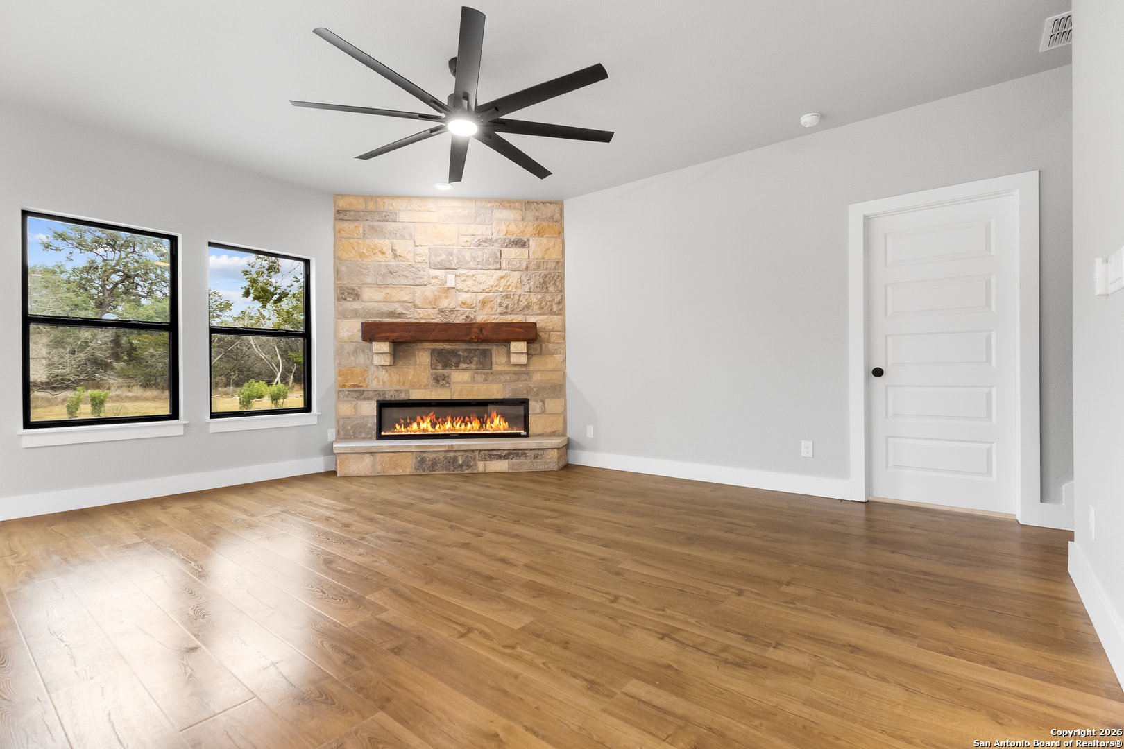 181 DEERWOOD CIR