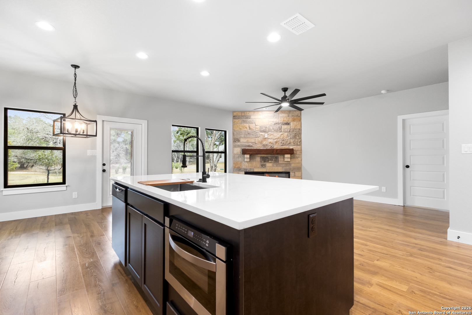181 DEERWOOD CIR